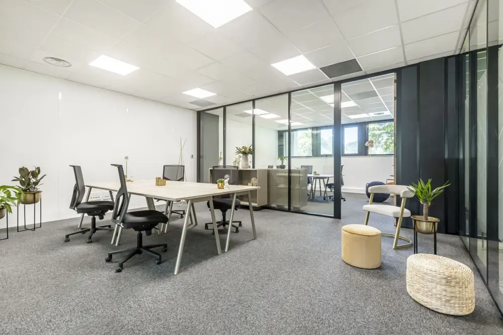 B29 - Bureau privatif standard 10 postes — B'CoWorker Orgemont