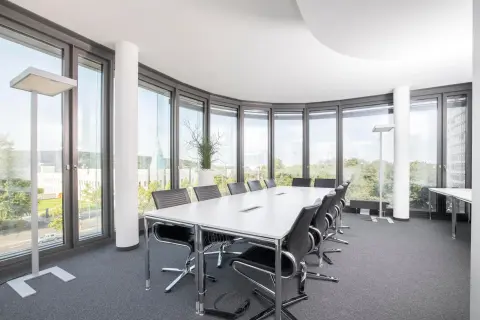 Regus Ho Chi Minh, L'Mak, Ho Chi Minh City