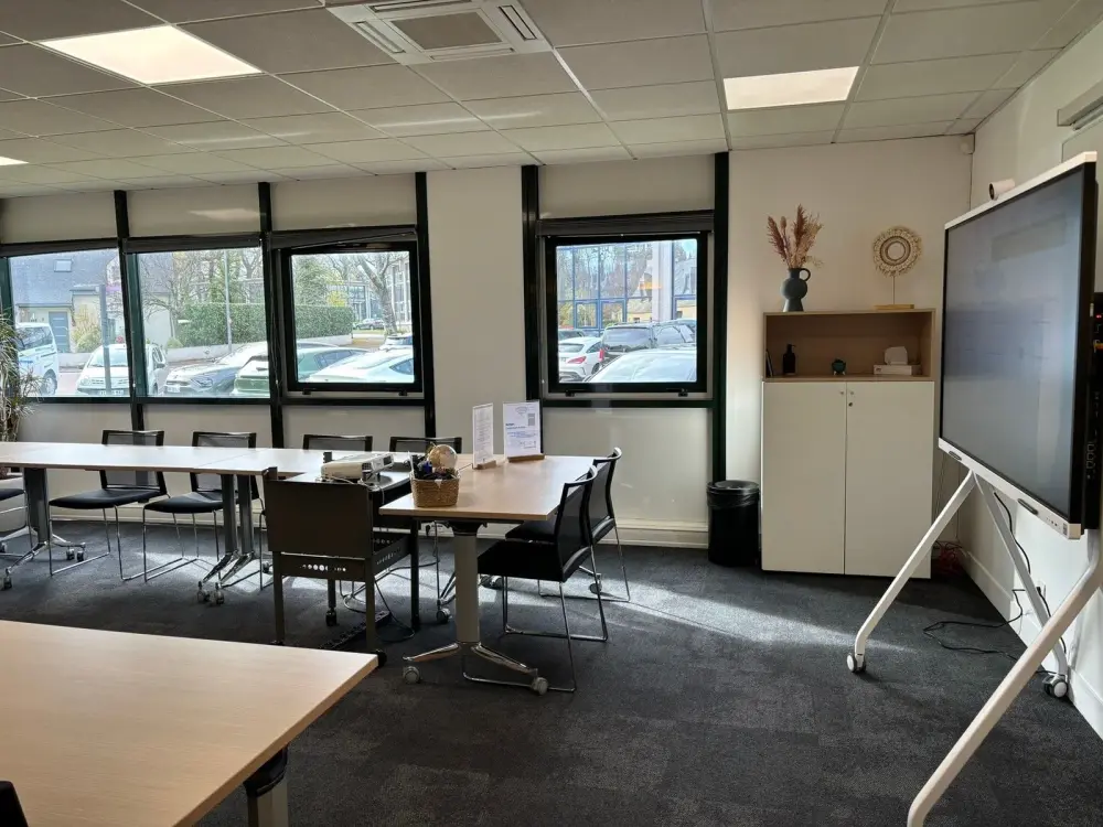 Salle Cambridge — Mitwit Nantes Route de Paris