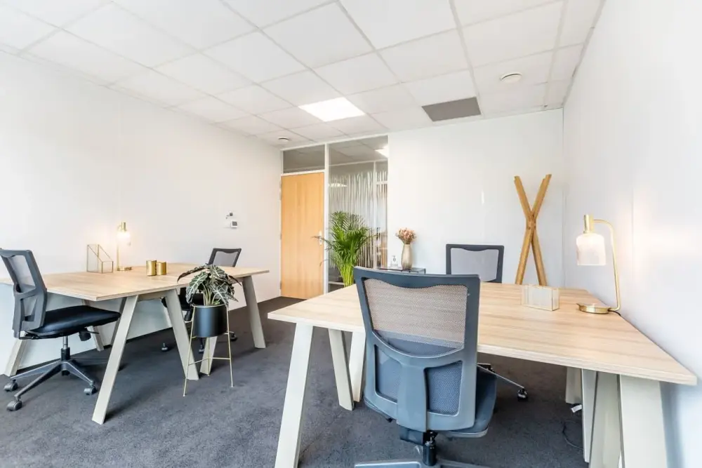 Bureau B18 - 4 postes - Chantrerie — B'CoWorker Nantes
