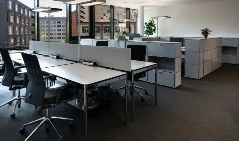 Lakeside Business Center