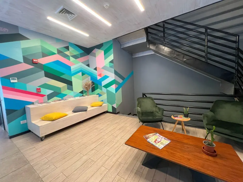 Co-Work Vespucio Oriente