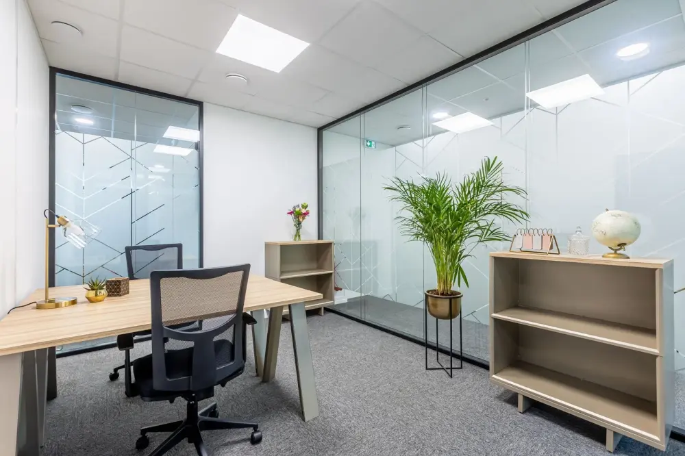 Bureau 29 -  1 poste (9 m²) — B'CoWorker Strasbourg Schiltigheim