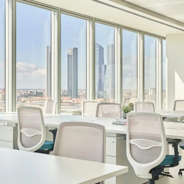 Coworking Loom Torre Chamartin