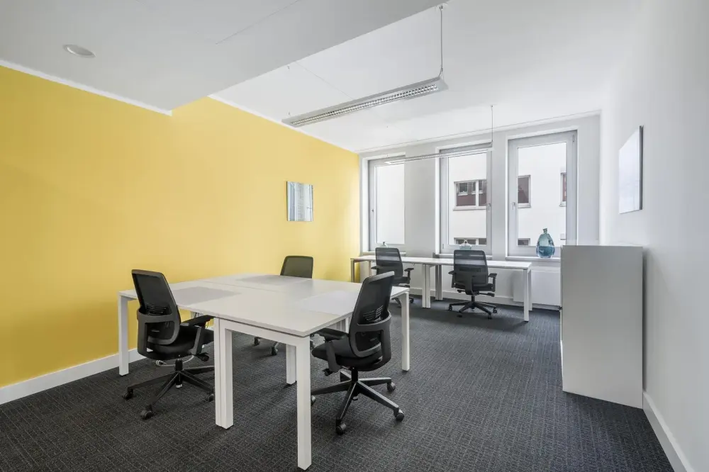 Day office — HQ Quezon City, Galleria Corporate Center