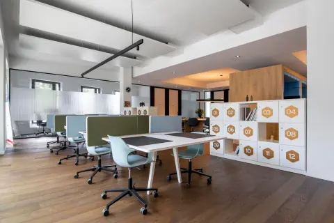 Coworking day pass — Regus BELO HORIZONTE, Renaissance Work Center, Belo Horizonte