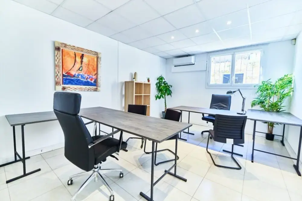 Le Bureau Geze · L'Équateur
