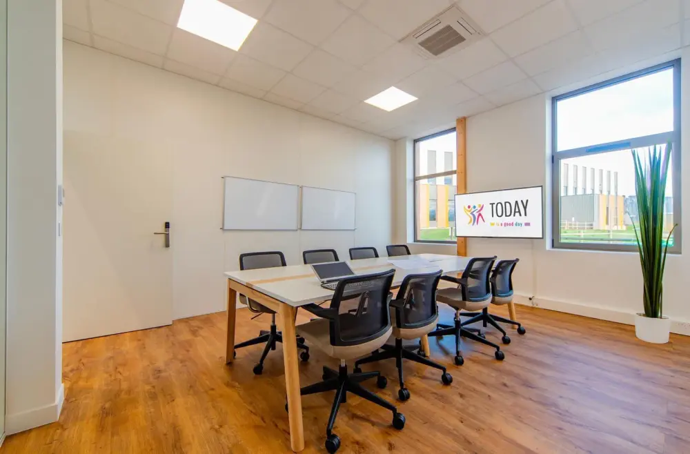 Salle de réunion 1 : 6-8 personnes — ToDay Tremblay en France