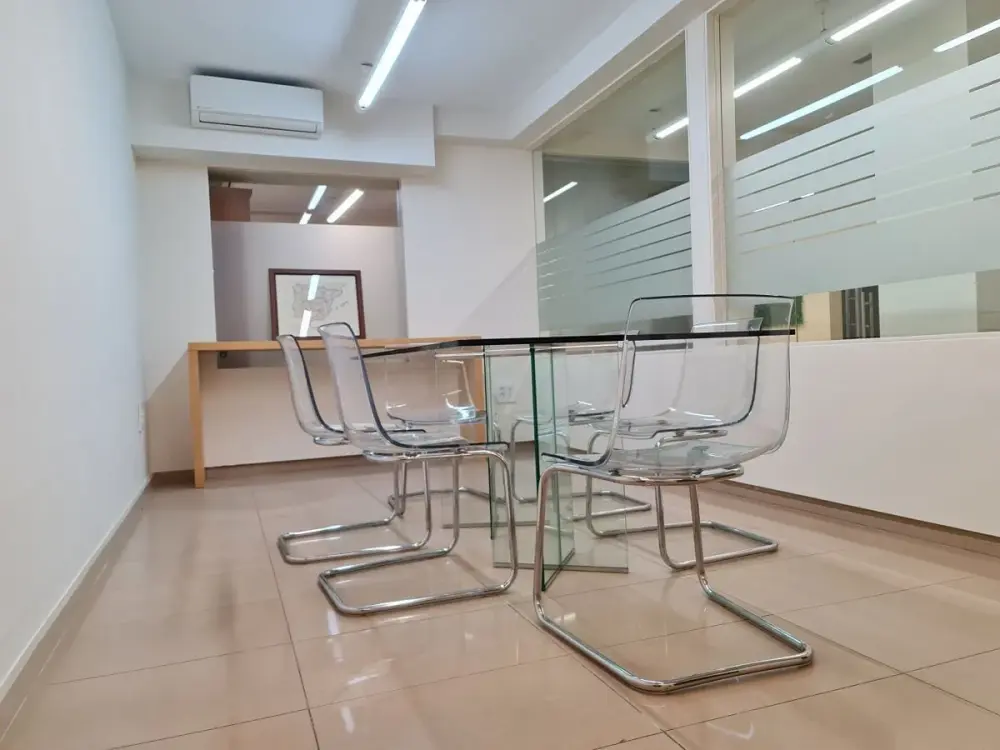 Centro De Negocios Ofalia 22