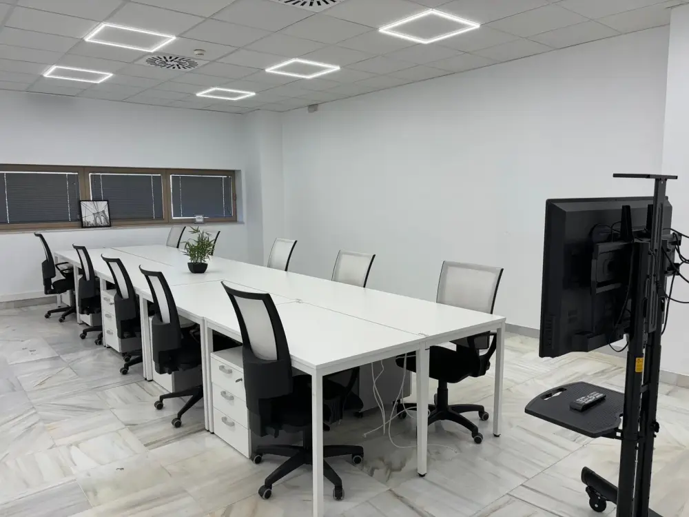 Espacio abierto Nomade — Inn Offices Nervion Sevilla