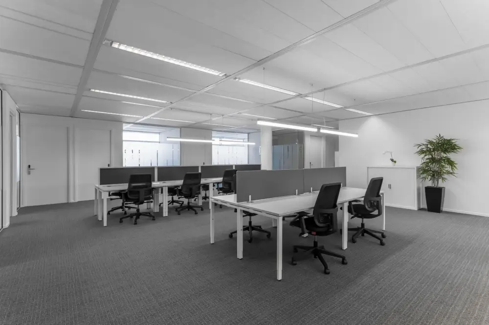 Day office — Regus Manila, Doña Elena Tower