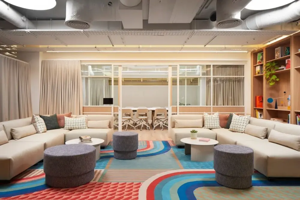 Fora - 42 Berners Street
