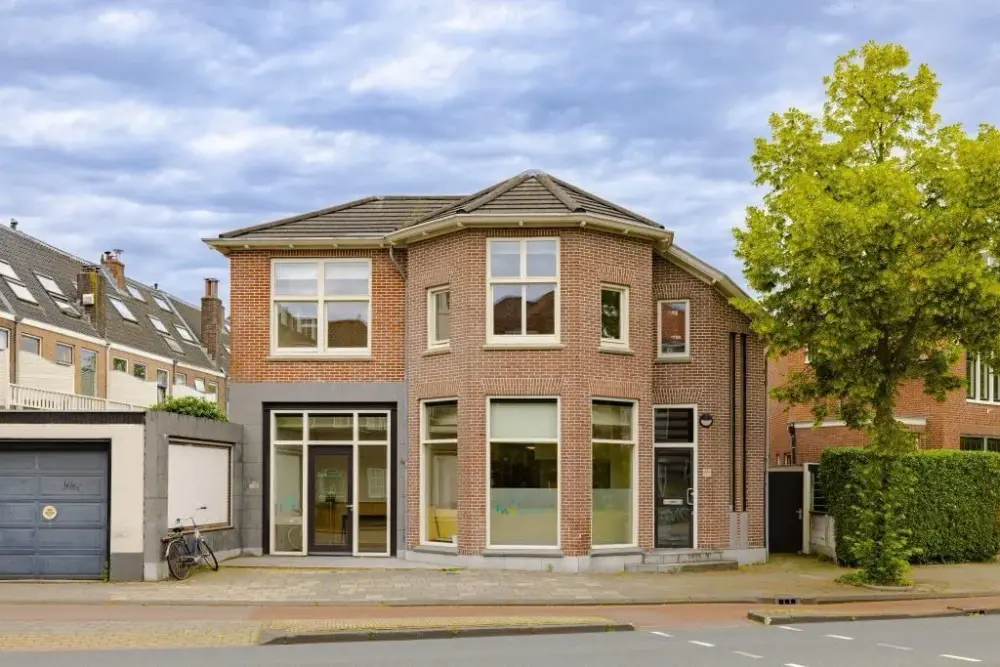 Lorentzplein