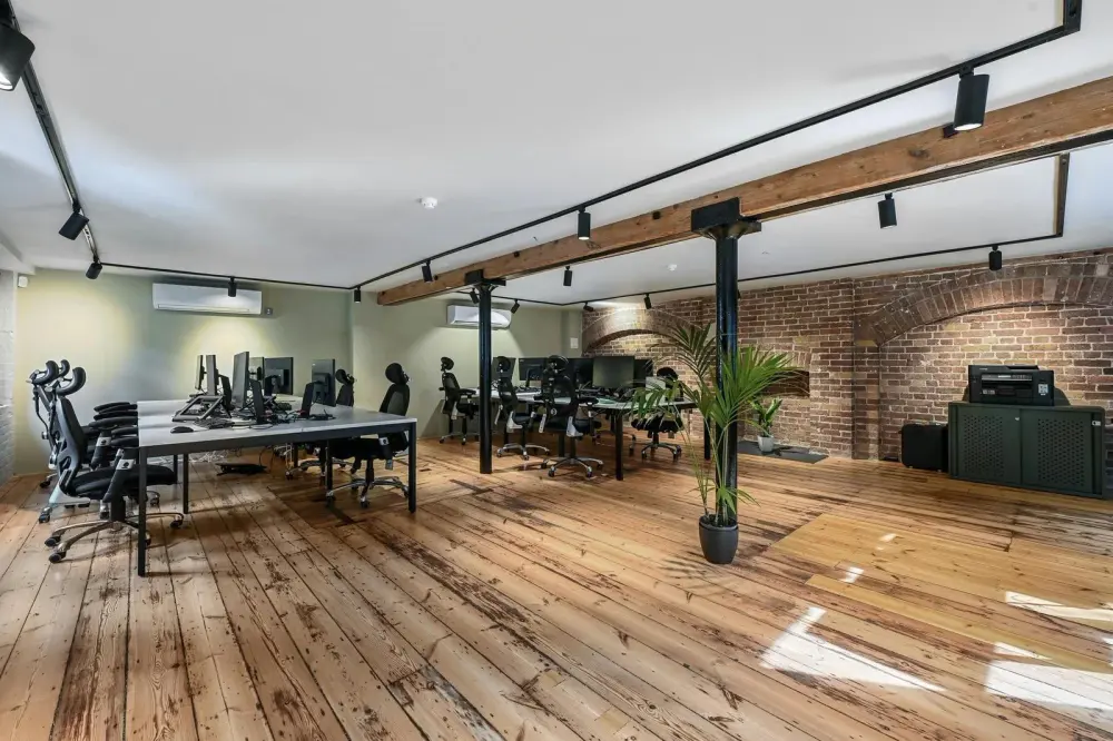 Workplace Plus 81a Endell St