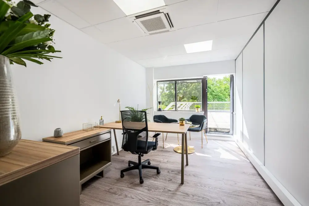 Bureau B1 - 1 poste - Rivière — B'CoWorker Nantes