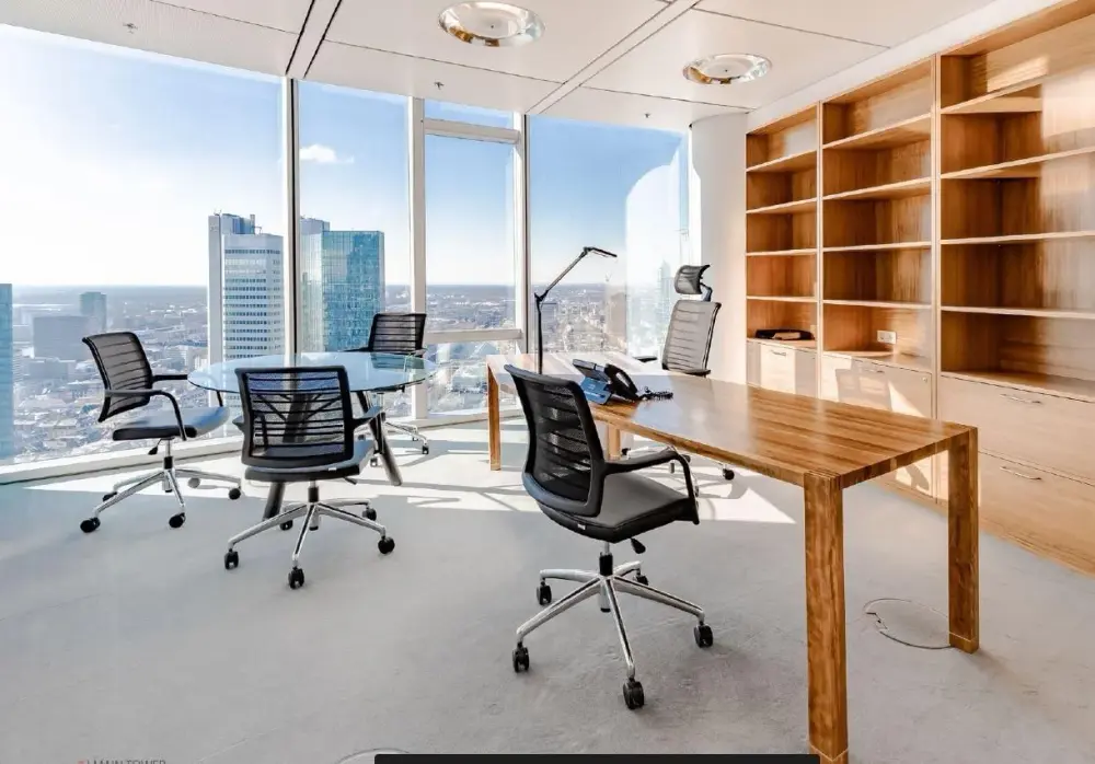 K-1 BusinessClub MainTower