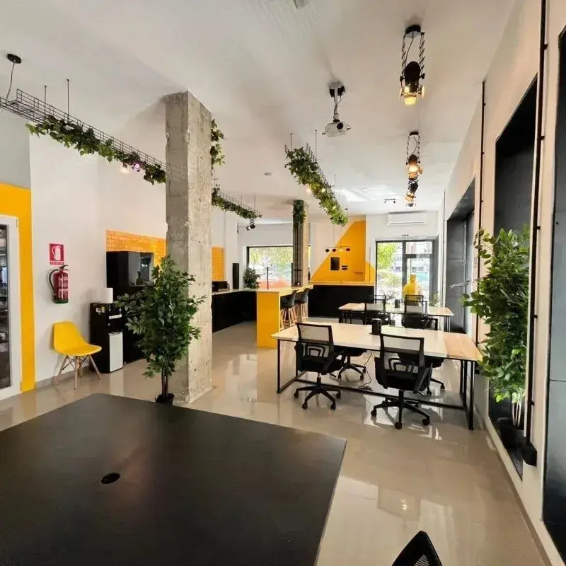 Garage Coworking Valencia Plaza Vicente Iborra 