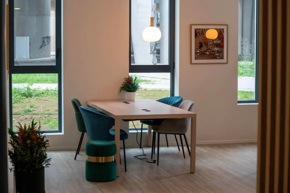 Salle 4 Personnes · Flex-O Rennes Digital Park