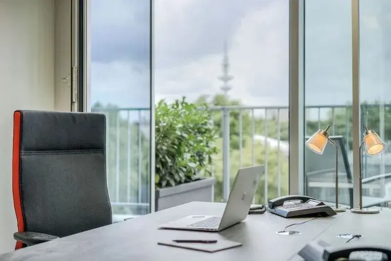 CS Business Center Mittelweg