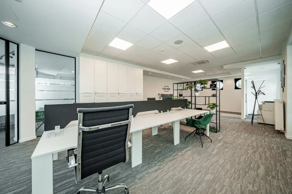Open ruimte Nomade — PLACE2WORK Lokeren