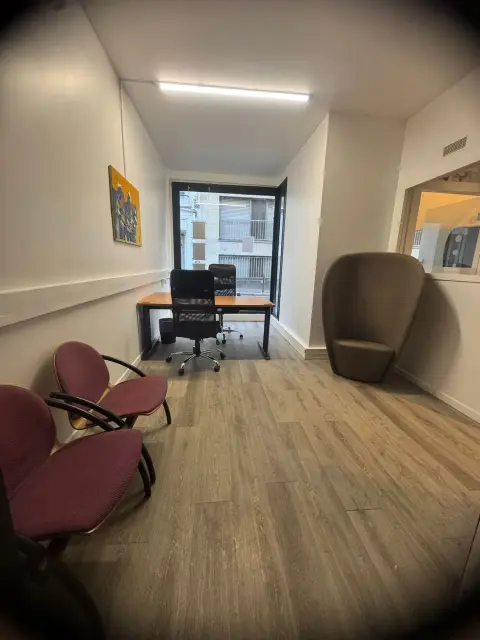 Day office — QG Business, Paris 20e