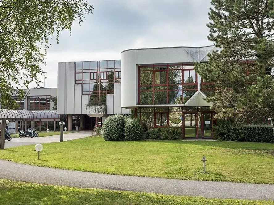Poste en coworking · Baya Annecy