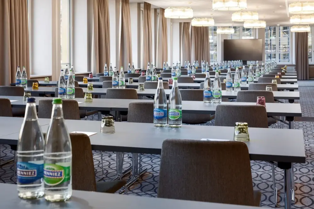 Meeting Room Santiago Calatrava — Hotel Walhalla