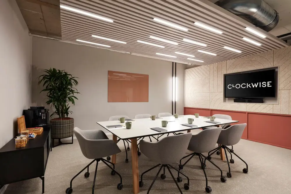 Meeting Room 8 pax · Clockwise The Hague
