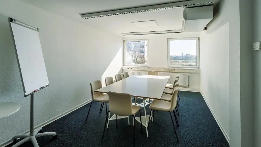Meetingraum Dock 1 · Collective.Ruhr Duisbourg-Ruhrort
