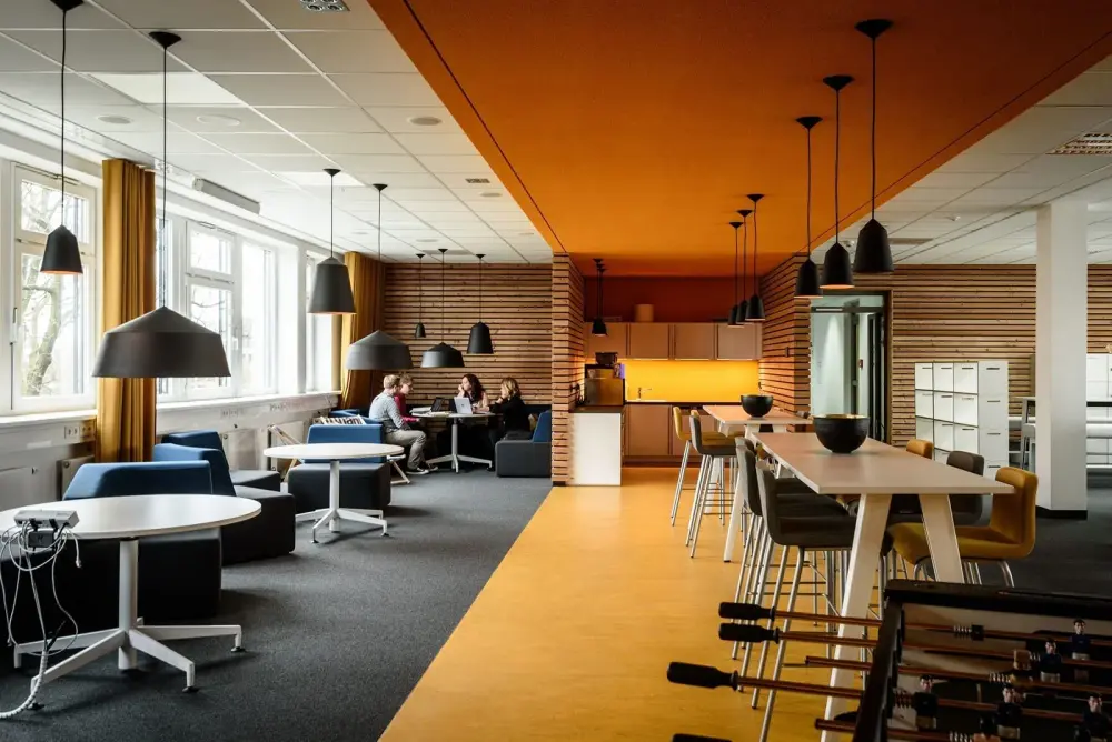 Dark Horse Workspaces