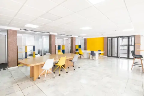 Tag Coworking — Regus RENNES, 3 soleils, Rennes