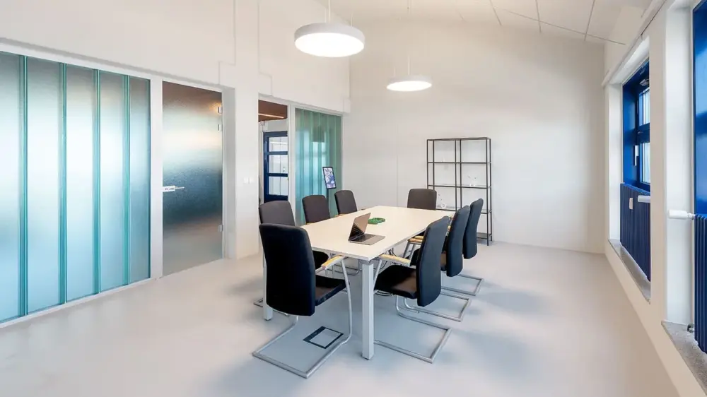 Besprechungsraum — Rooftop Office