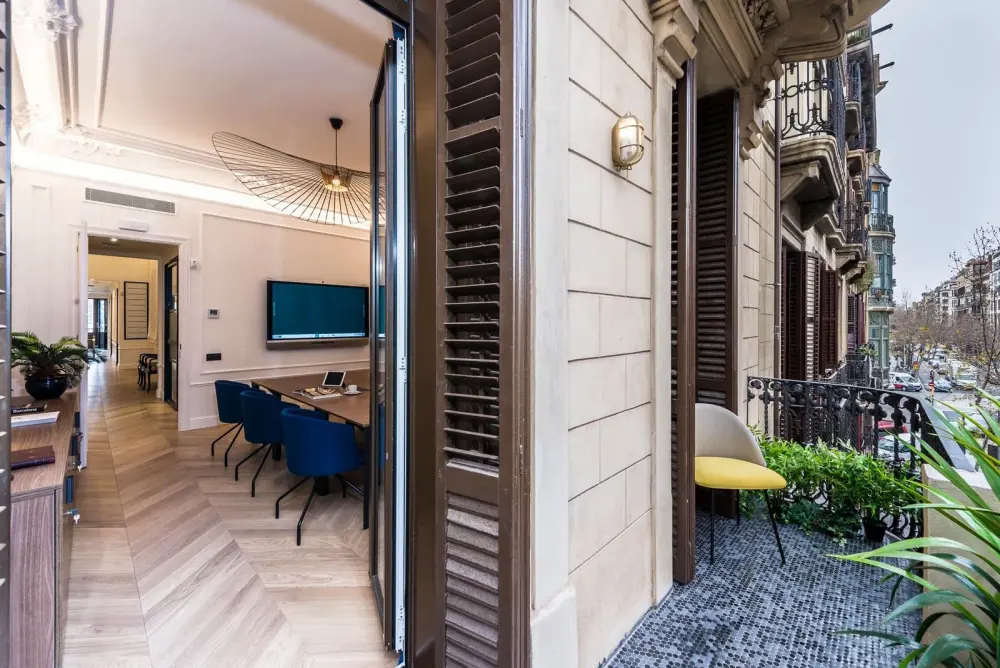 Qdoor Business Center