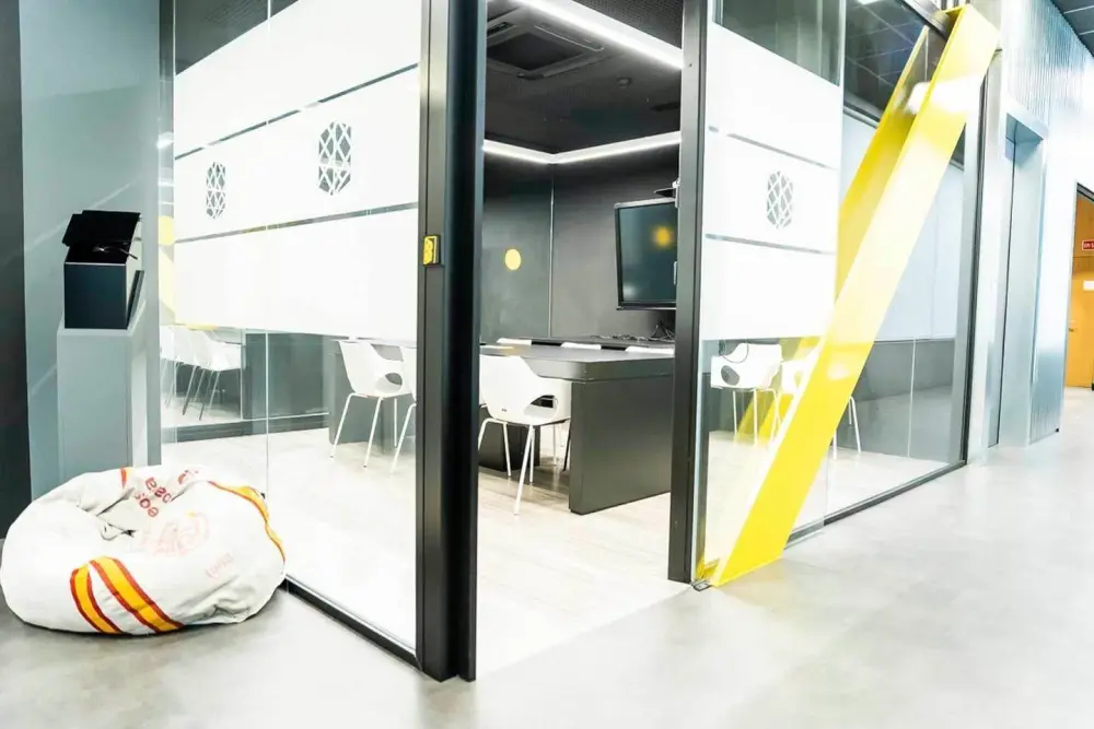 Correoslabs