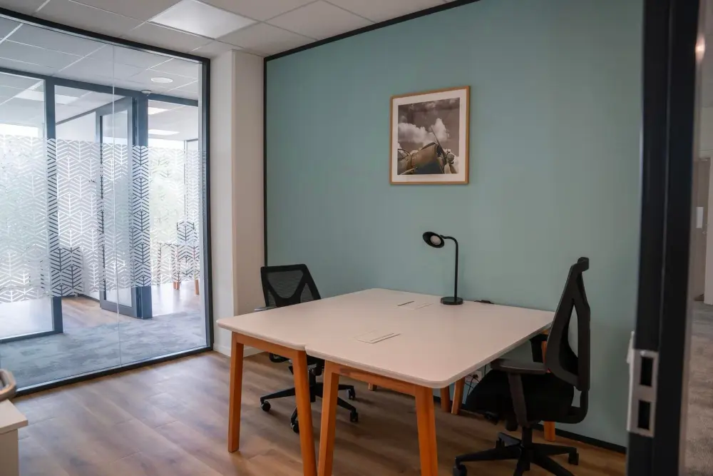 Bureau de passage 1/2 postes · Flex-O Mérignac Aéroport