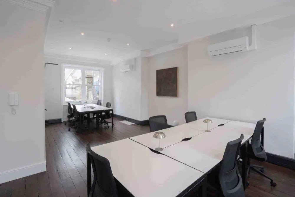 WorkPad Offices - 20 Eastcastle Street W1