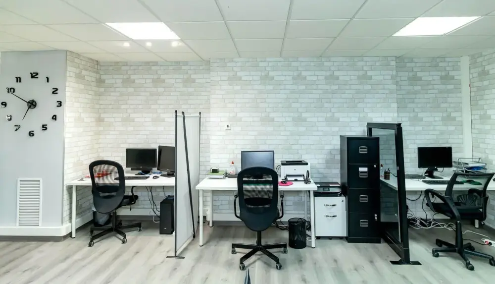 Centro De Negocios Quiñón