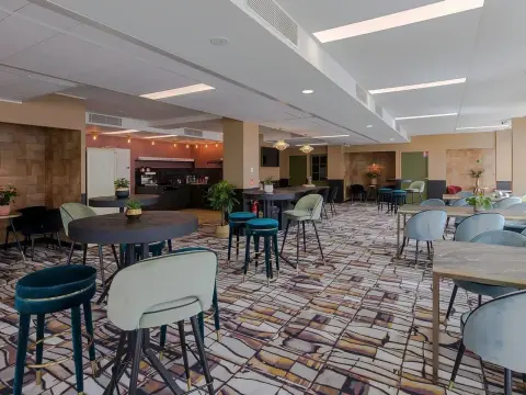Coworking day pass — Now Connected SMARTPARC, Courbevoie