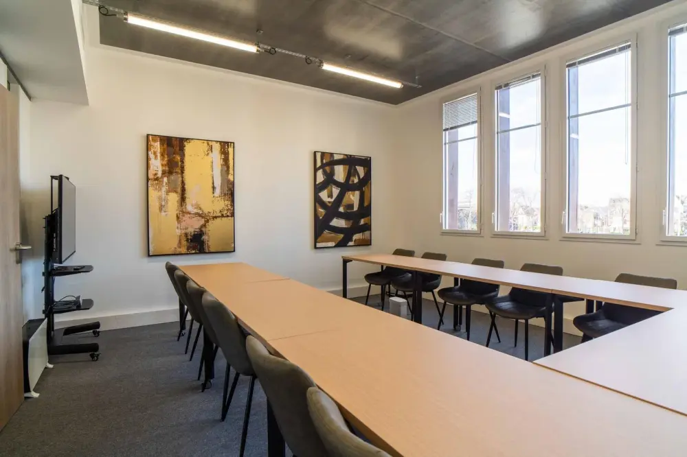 Salle 20 personnes · Bureaux & Co Deauville