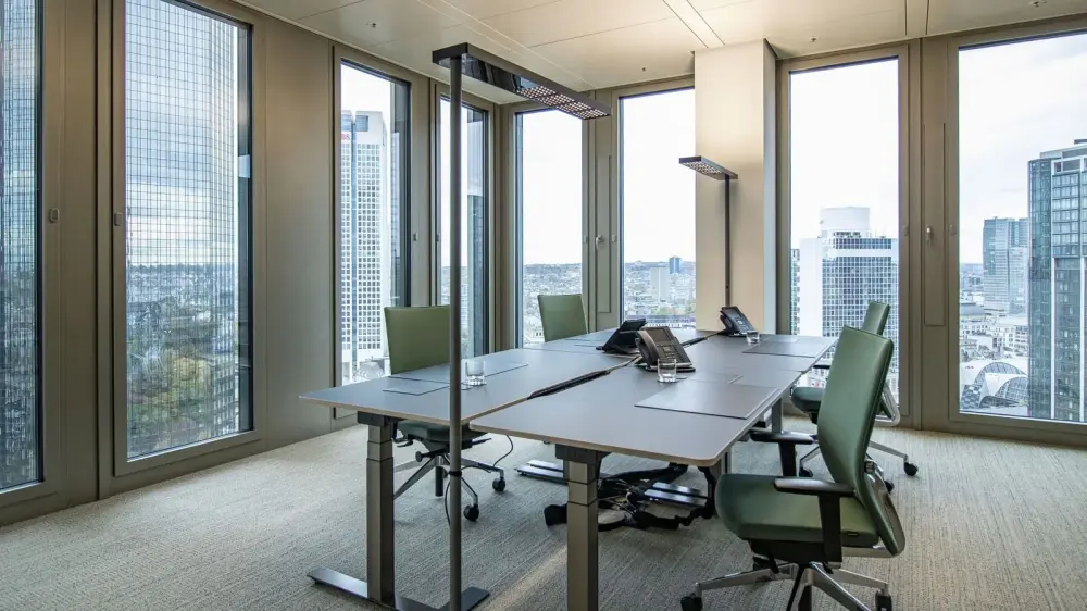 Contora Office Solutions - Frankfurt Marienturm