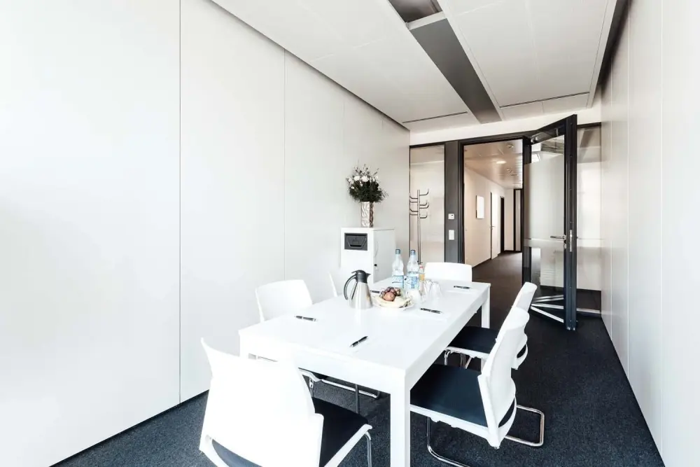 Konferenzraum Skyline · ABC Workspaces Central Station - Frankfurt