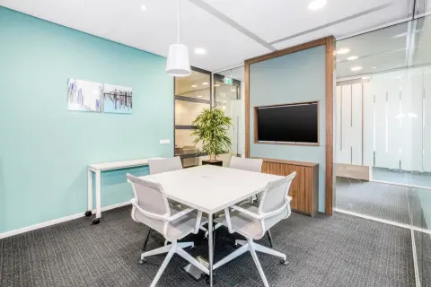 Meeting rooms — Regus CURITIBA, Batel - Ed Corporate Evolution, Curitiba