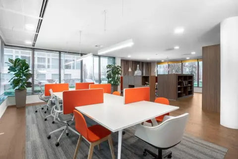 Coworking day pass — Regus JOHANNESBURG, Sandton Isle, Johannesburg