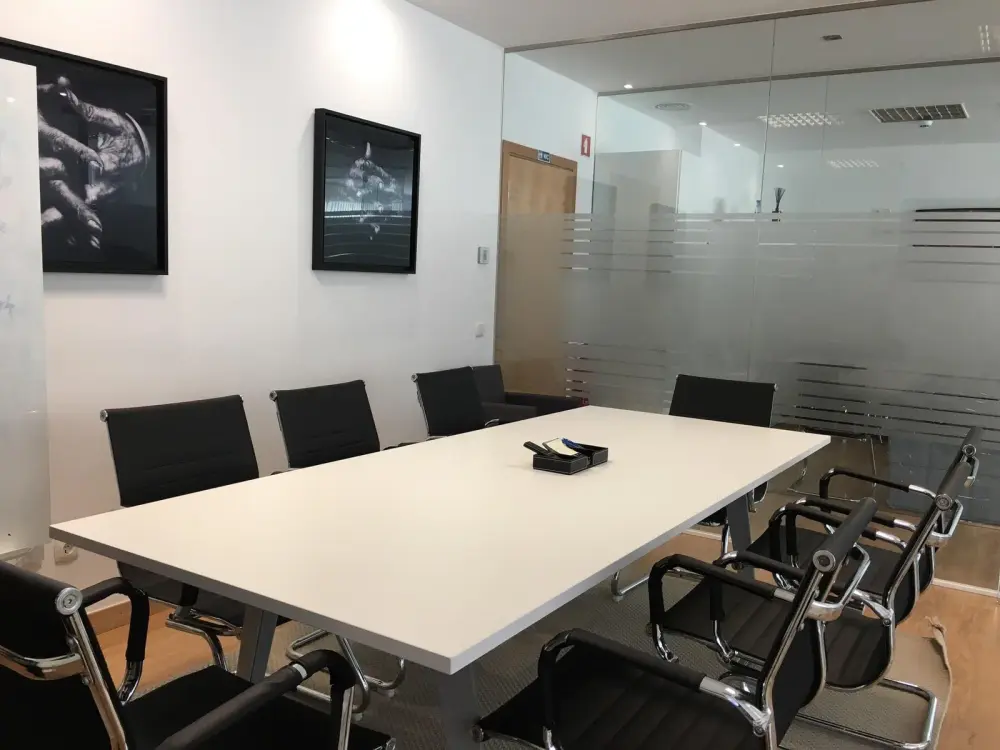 Meeting Room 10 people — Sector Five