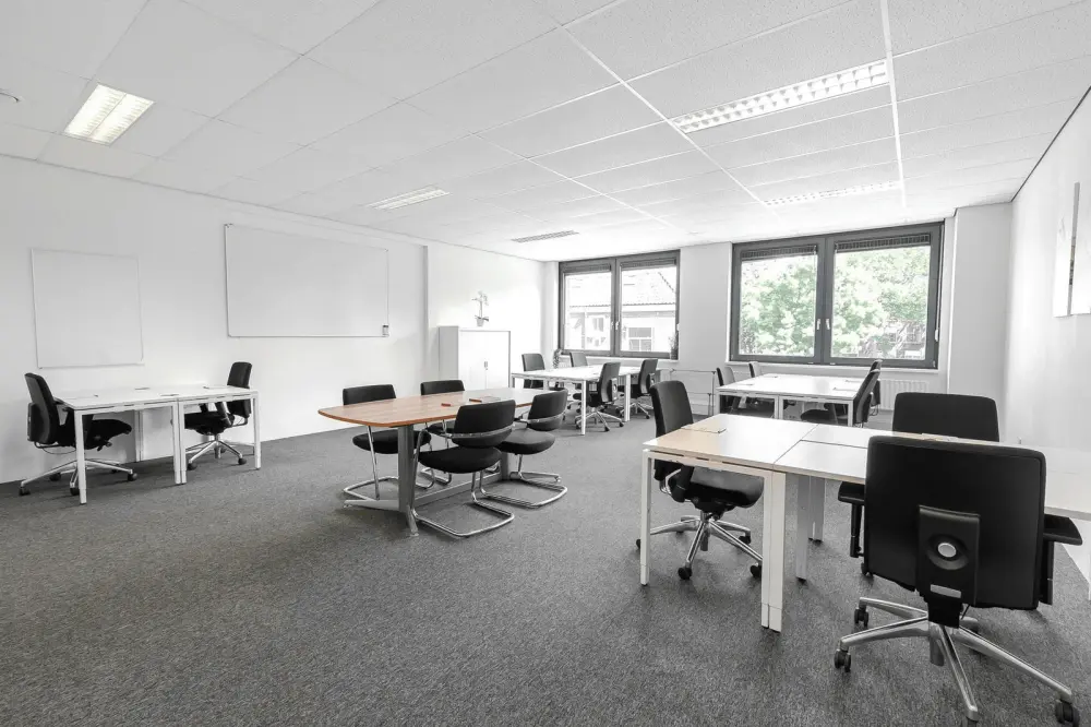 Coworking day pass — Regus Quezon City, Triumph Square