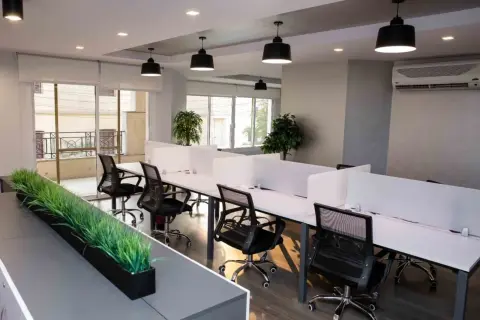 عمل مشترك يومي — The B-HUB, القاهرة