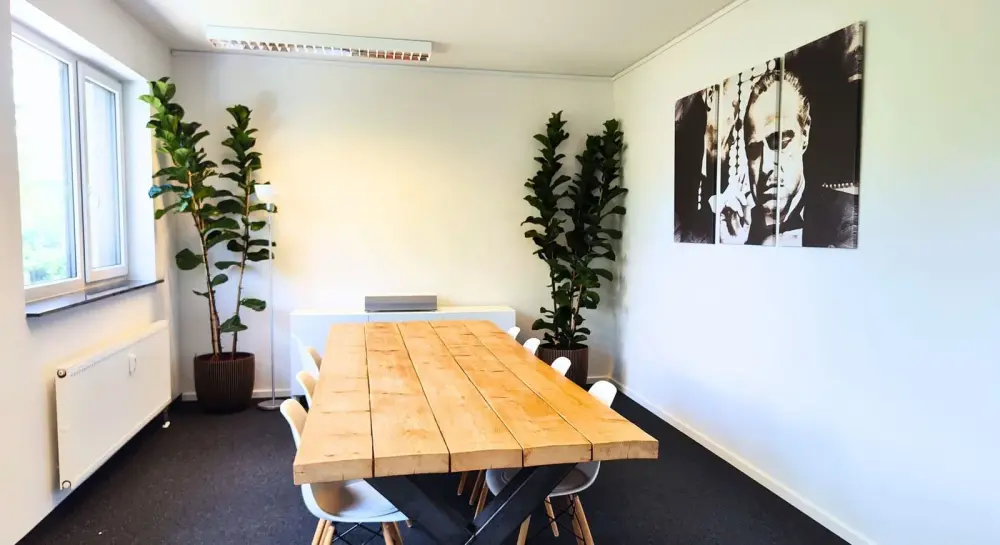Besprechungsraum — Nikan Office