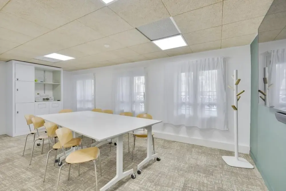 Salle Iode · Newton Offices Joliette
