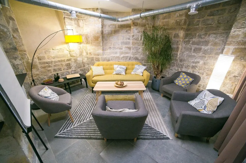 Unicorners Café & Coworking