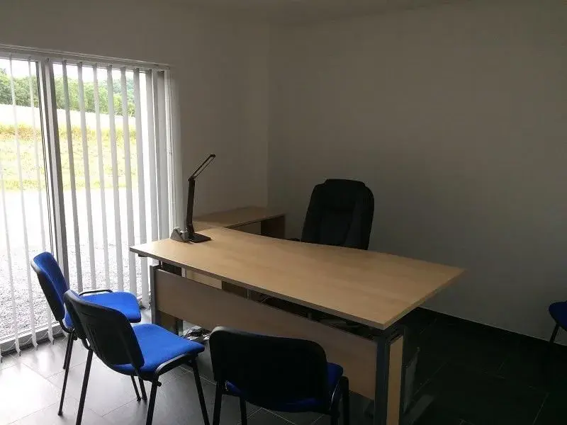 Business Center Des Awirs